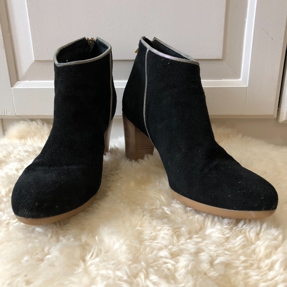 Black Anthropologie booties - Picture 2 of 4